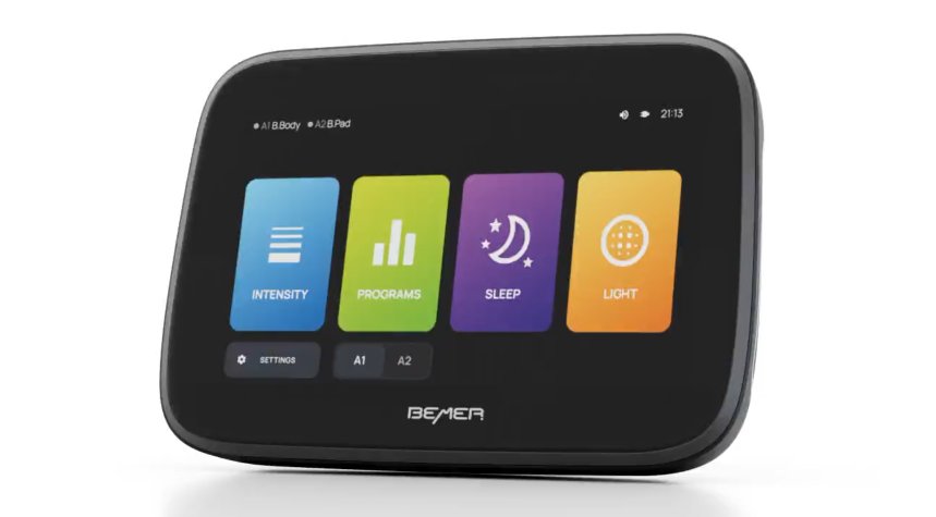 Pantalla táctil de un mando BEMER con menús de intensidad, programas, sueño y luz
